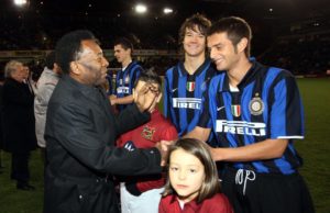 Pele introduces Inter Milan and Sheffield FC