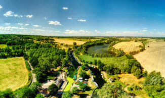 River,Chelmer,Canal,Lock,And,Weir.,Holiday,Destinaltion,In,Essex