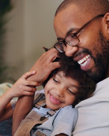 Card,,Relax,And,Dad,With,Kid,In,Home,For,Fathers
