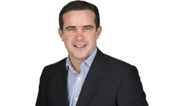 Neil MolesNeil Moles